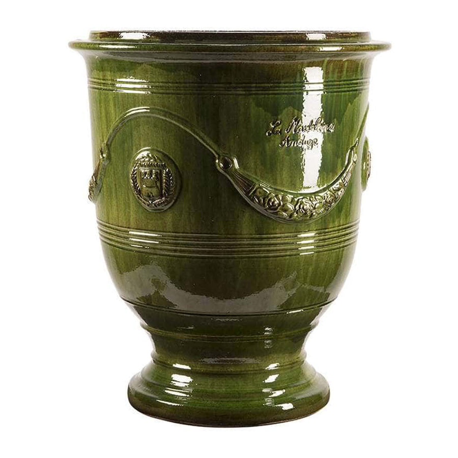 Zöld mázas anduze kerámiakaspó a Vase d' Anduze Emaillés Tradition kollekcióból, Medici stílusú díszítéssel és fényes felülettel.