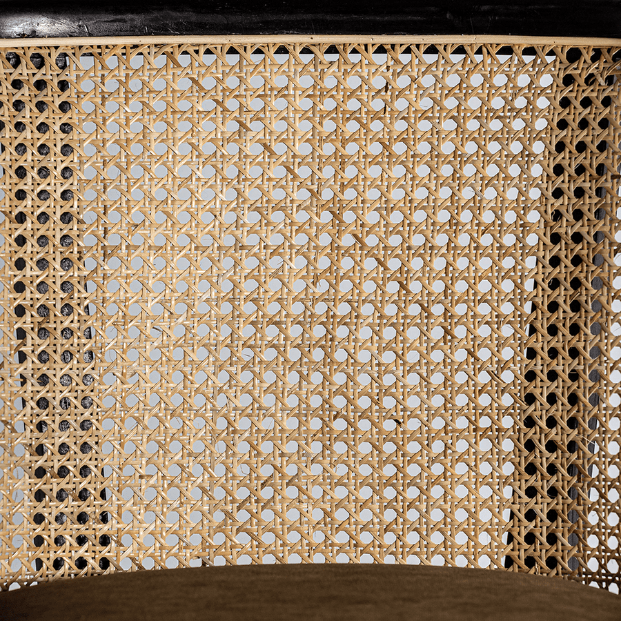 Velburg szék rattan háttámla részlet barna bársony ülőfelülettel