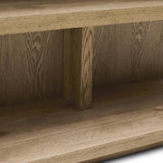 Vermont konzolasztal részlet, tömör tölgyfa polc és élkialakítás