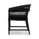 Fekete rattan karosszék oldalnézet modern kialakítással