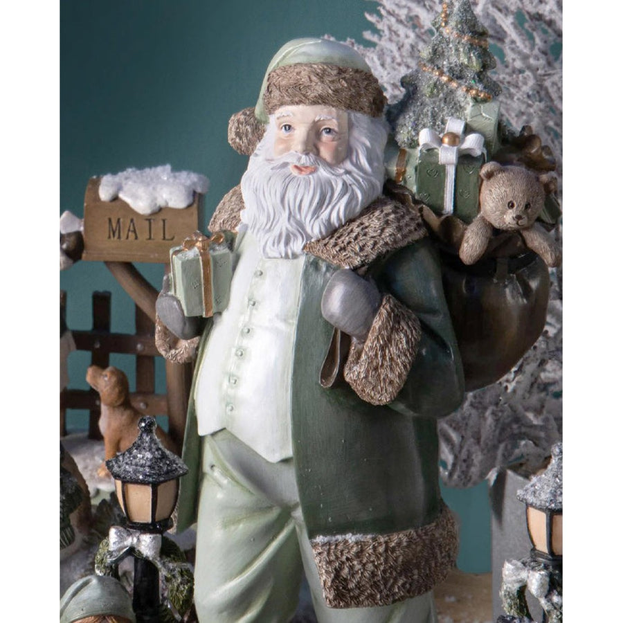 Zöld színű klasszikus Télapó figura.