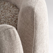 Lekerekített karfa és háttámla részlet