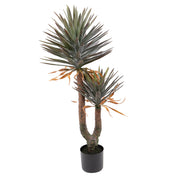 Élethű, két törzsű, 142 cm magas zöld mű jukka pálma fekete cserépben.