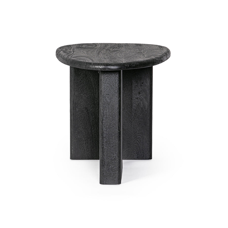 Fekete színű, formatervezett design dohányzóasztal.