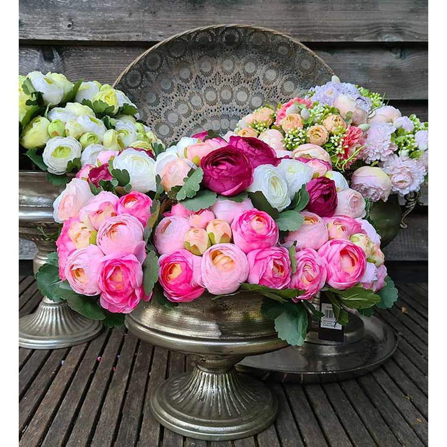 10 szálból álló, rózsaszín színárnyalatú boglárka művirág csokor