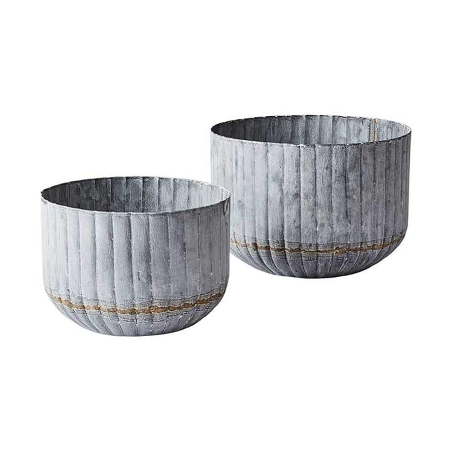 2 db-os szürke színű, bordázott bádogkaspó szett. 