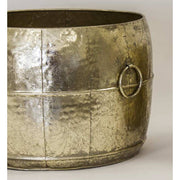 Kortárs, modern stílusú, antik arany színű, 28 és 31 cm átmérőjű, fém kaspó szett.