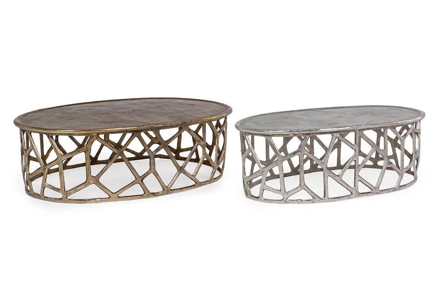 Arany és ezüst színű, ovális formájú, alumíniumból készült dohányzóasztal szett.