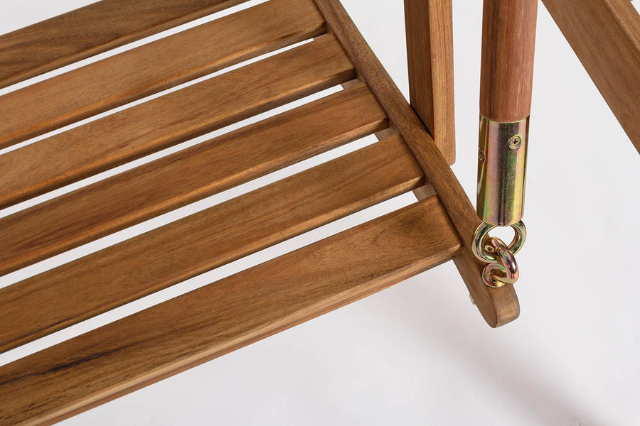 Akácfából készült, 185 cm hosszú és 188 cm magas, kétszemélyes kerti hintaágy.