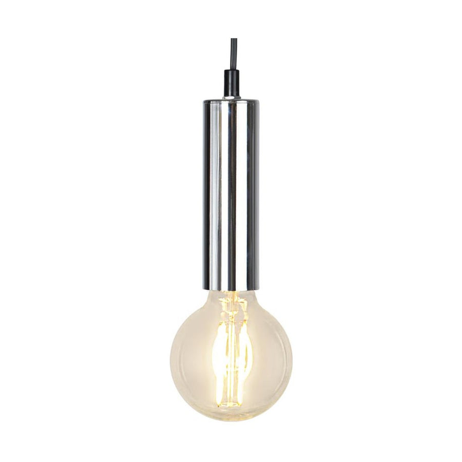 Fényes króm felületű, modern, csőszerű függő dekorfoglalat.