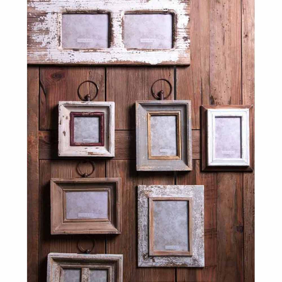 Vidéki vintage stílusú, fából készült, antikolt felületű, 3 db-os fali fényképtartó képkeret