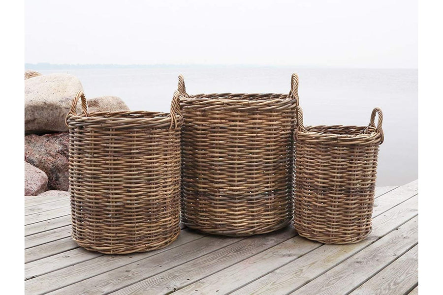 Natúr színű rattanból készült, kézműves füles kosár szett.