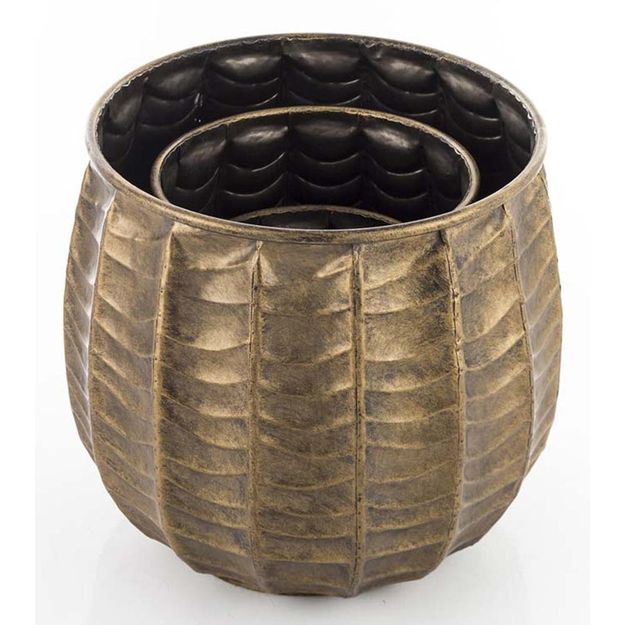 Kortárs, modern stílusú, dombormintás felületű, antik arany színű, nagyméretű három darabos fém kaspószett 