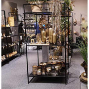 Modern stílusú, 3 darab állítható polccal felszerelt, fekete színű fém állvány.