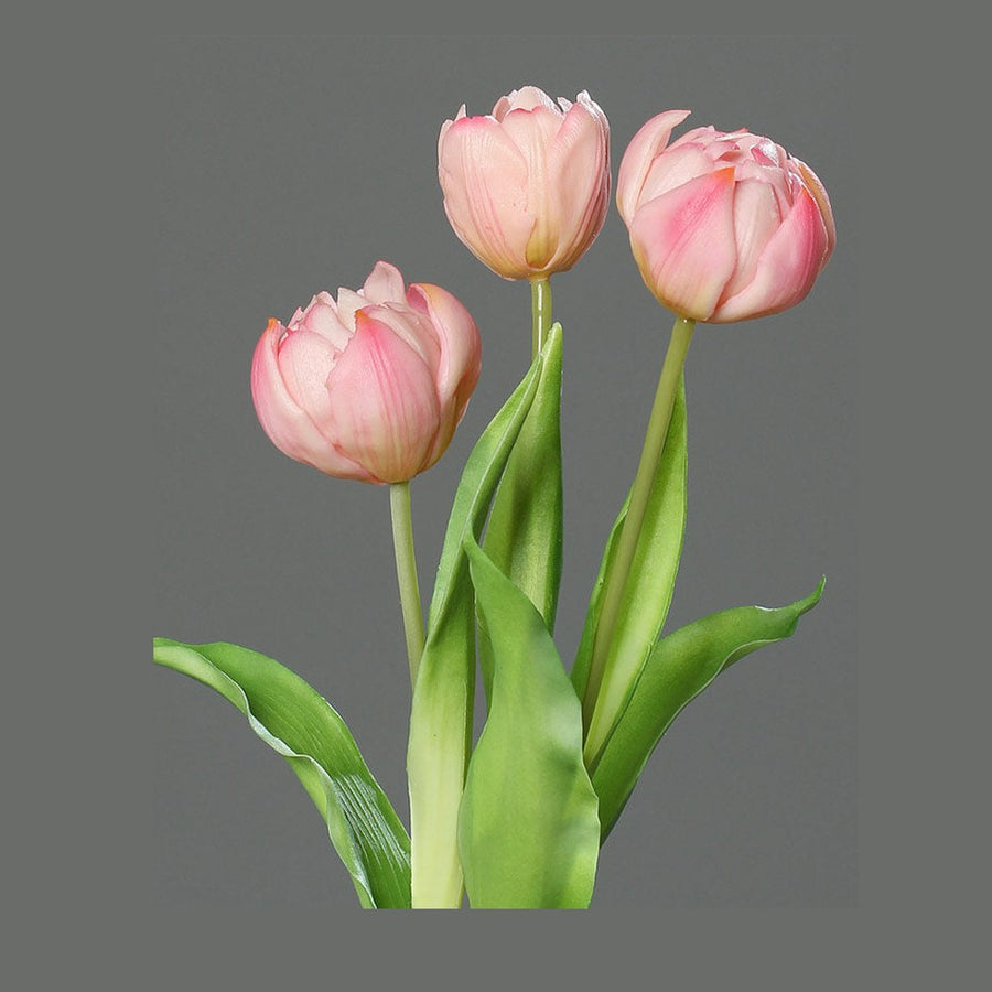 3 szálból álló, rózsaszín színű tulipáncsokor művirág.