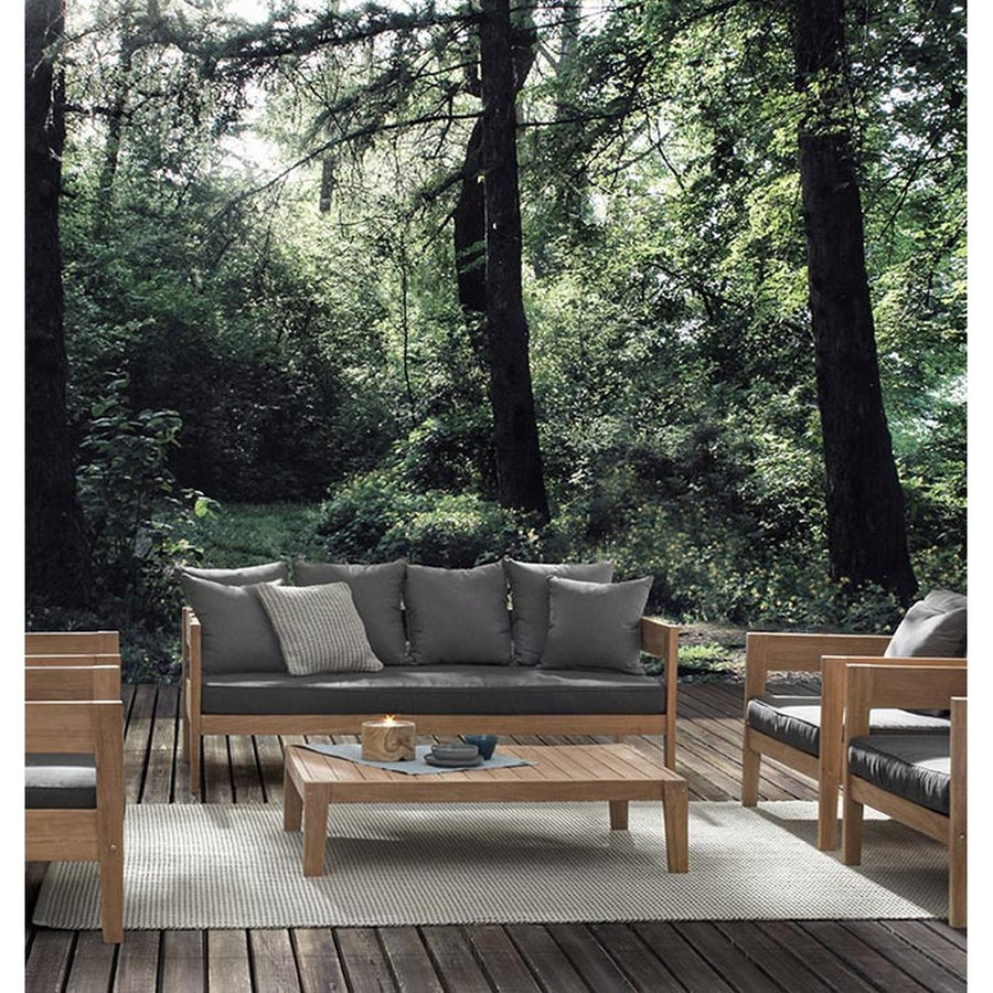 Prémium kategóriás, kortárs keleti stílusú,190 cm hosszú és 90 cm széles 3 személyes teakfa kanapé sötétszürke UV álló párnákkal őserdőben fotelekkel és asztallal 