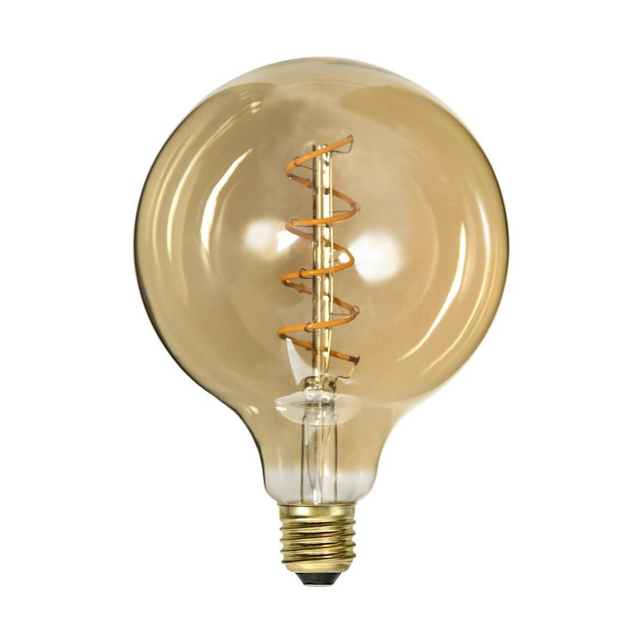 Amber Spiral Filament meleg fehér fényű, vintage LED dekorációs izzó borostyánszínű üveggel.