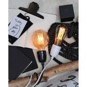 Vintage Gold dekorációs izzó. Meleg fehér fényű LED dekorációs izzó borostyánszín üveggel. 