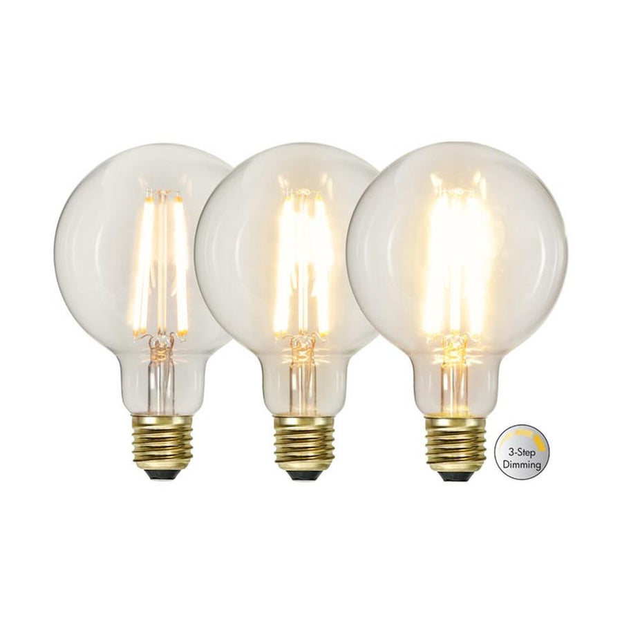 Clear Filament dekorációs izzó. Meleg fehér fényű LED dekorációs izzó áttetsző üveggel.