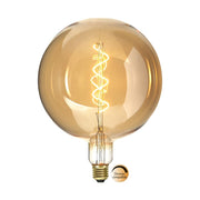 Industrial Vintage dekorációs izzó. Meleg fehér fényű LED dekorációs izzó borostyánszín üveggel.