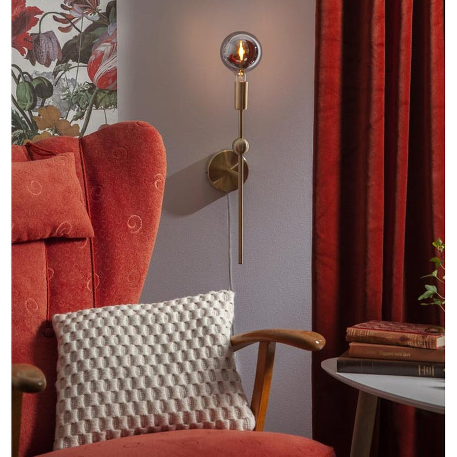 Heavy Smoke Filament meleg fehér fényű, dekorációs vintage izzó füstszínű üveggel.