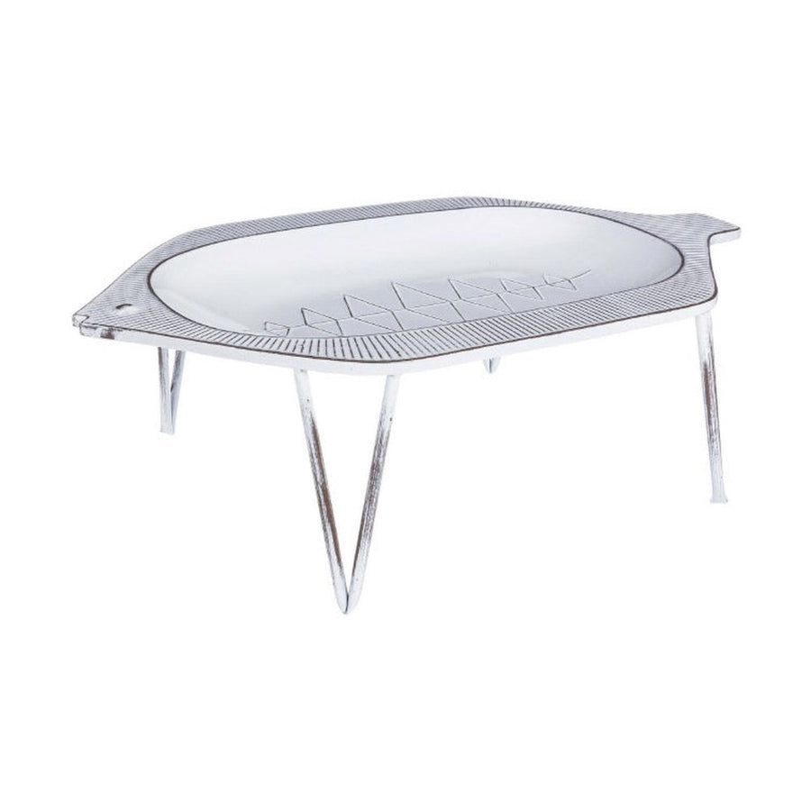 Mediterrán stílusú, stilizált halformájú, fémből készült kínálótálca lábakon.