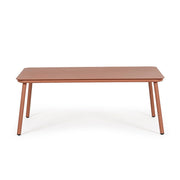 Porszórt alumíniumból készült, korallszínű, kortárs stílusú kerti dohányzóasztal 