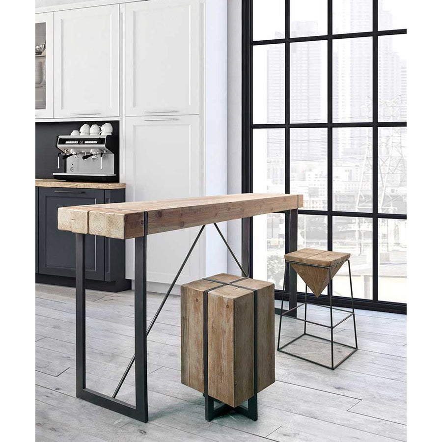 Skandináv stílusú otthonban álló reggelizősarok a Garrett kollekció bútoraival.