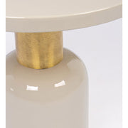 Kortárs, zománcozott acélból készült, krémfehér és arany színű kerek kisasztal.