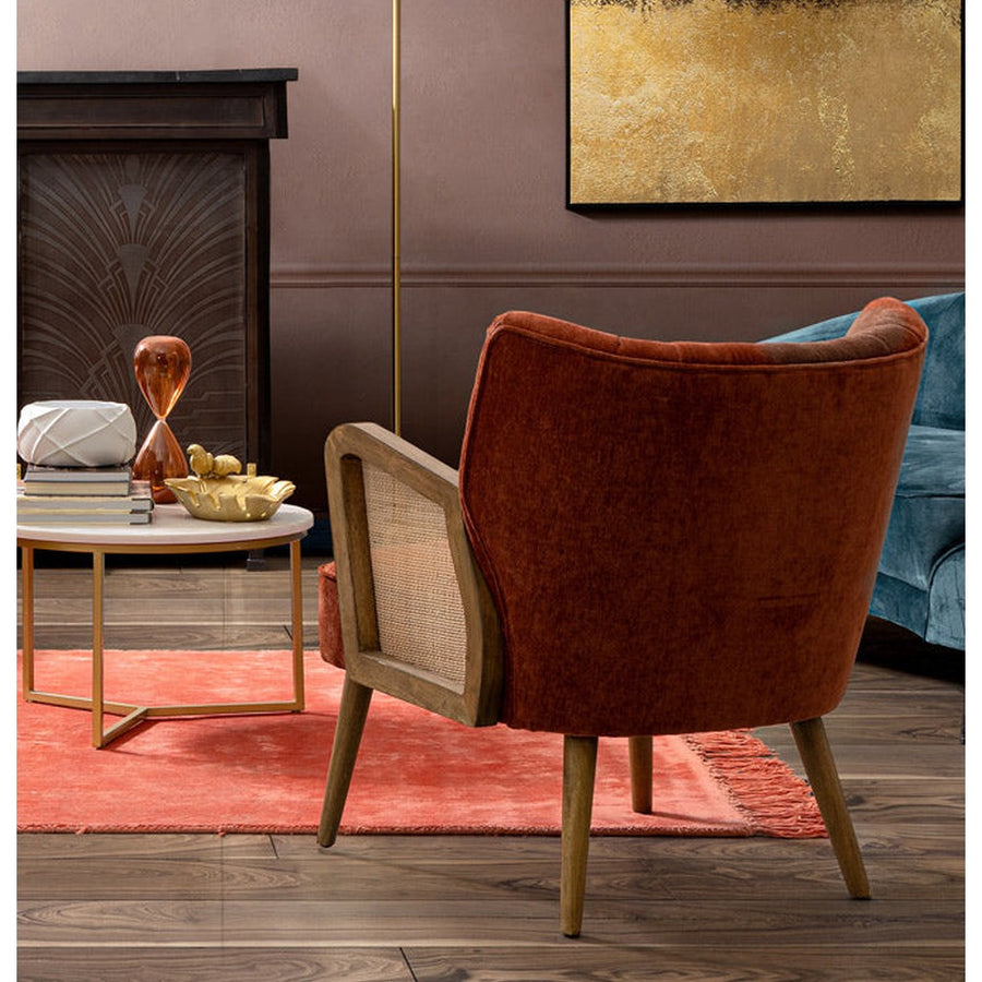 Retró és Art Deco stílusú nappal bárpulttal, három eltérő színű klubfotellel, dohányzóasztallal és állólámpával.