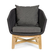 Prémium kategóriás, design kerti fotel sötétszürke színű párnákkal.