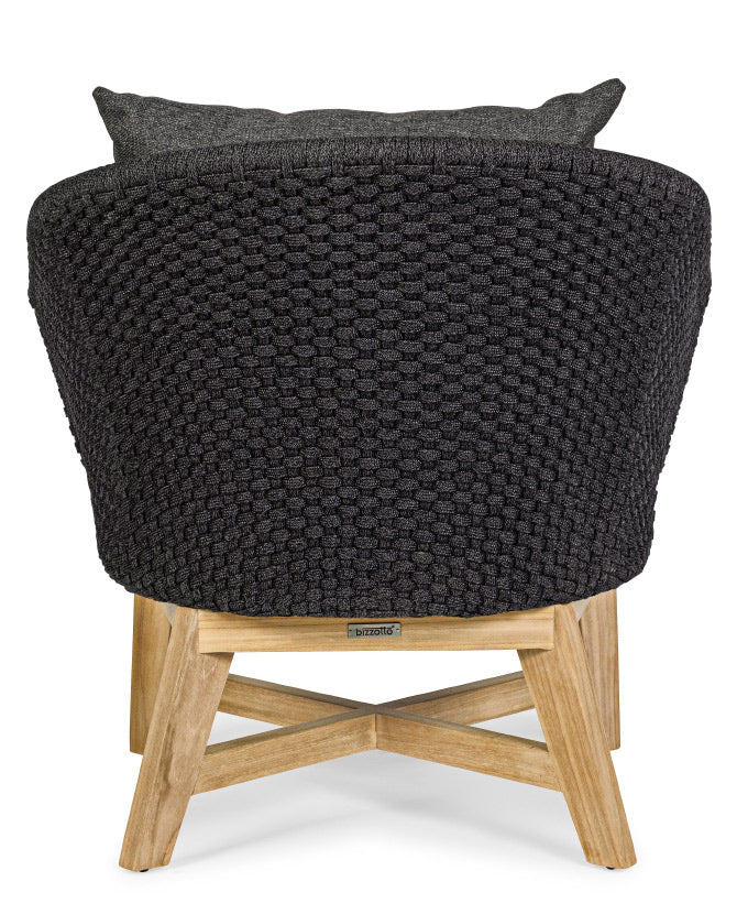 Prémium kategóriás, design kerti fotel sötétszürke színű párnákkal.
