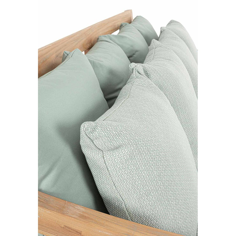 A fotel részletfotója a hátpárnákról.