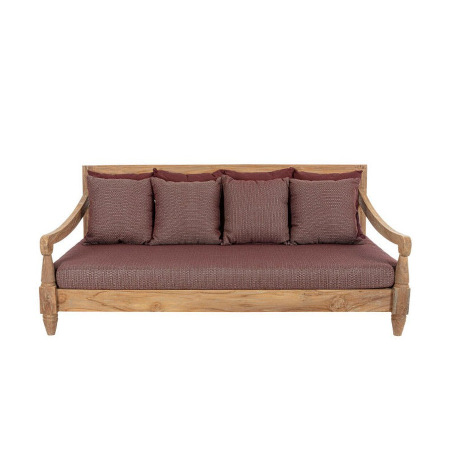 Keleti stílusú teakfa kanapé bordó színű ülő- és hátpárnákkal.