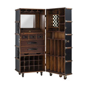 Századfordulós utazási bőröndök stílusában készült, fekete és mahagóni színű többfukciós bárszekrény kinyitva.