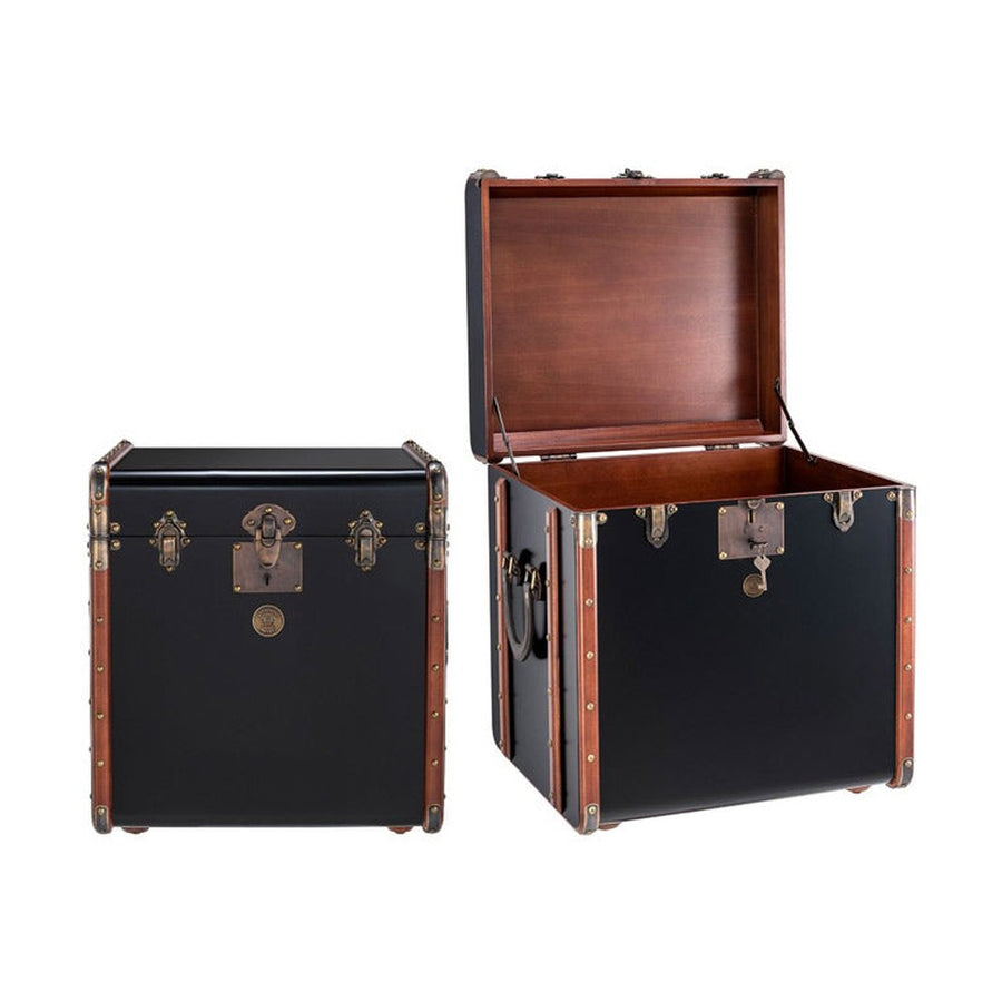 Prémium kategóriás, fekete színű utazóláda sárgaréz vasalatokkal 