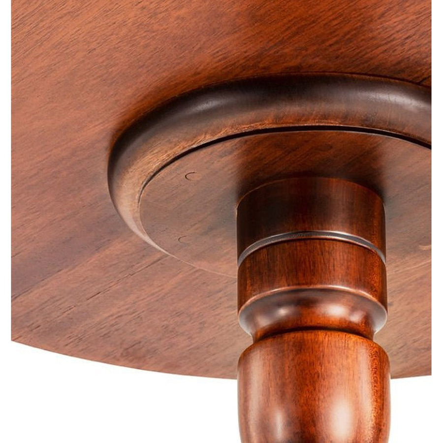 A kapitányi lerakóasztal láb részlete.