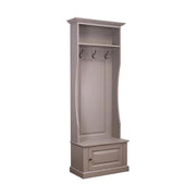 Antikolt szürke színű klaszicizáló előszobafal három fogassal és cipősszekrénnyel.