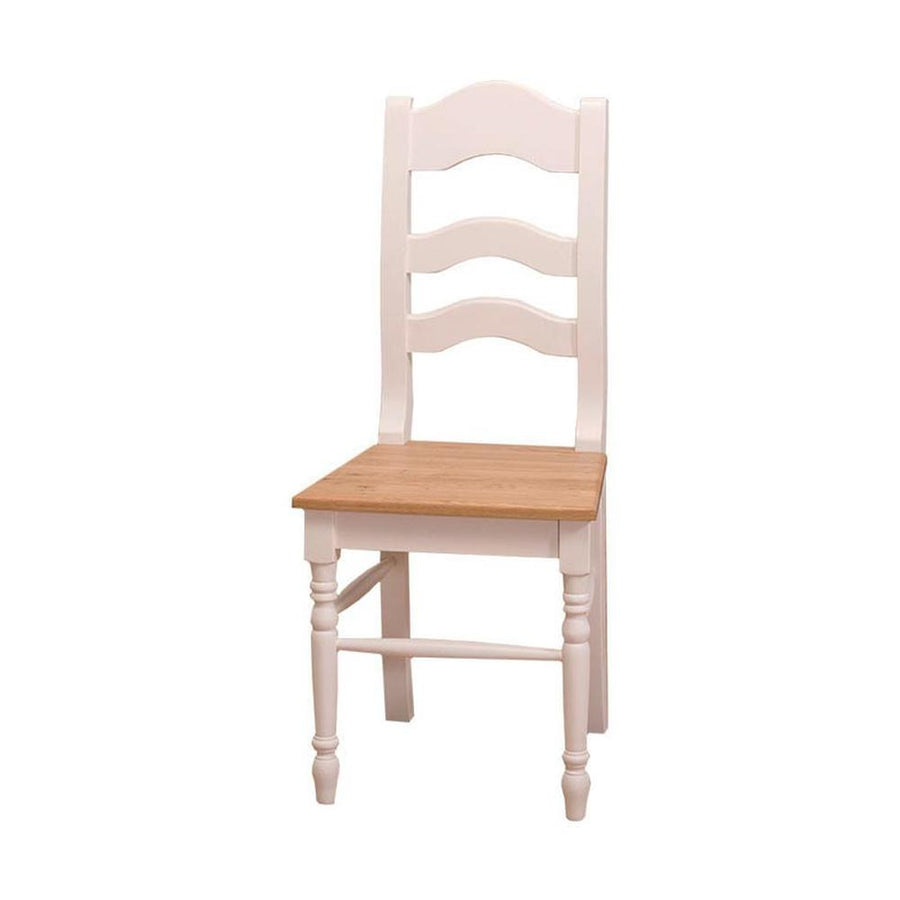 Törtfehér színű fenyőfa étkezőszék, natúr színű tölgyfa ülőlappal.