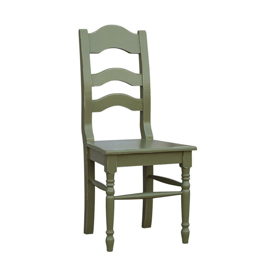 Olívazöld színű, festett fenyőfa étkezőszék.