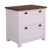 Fehér színű, tömör fenyőfából készült polcos konyhaszekrény, sötétbarna tölgyfa fedlappal.