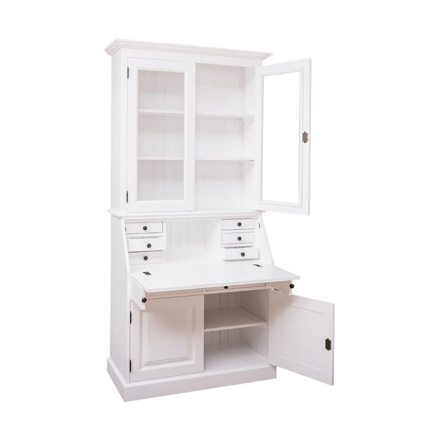 Fehér színű, kétosztatú szekreter szekrény. A felső részen vitrines tároló, az alsó részen  lehajtható írópad, hat kisebb és két nagyobb fiók, valamint az ajtós tároló lett kialakítva