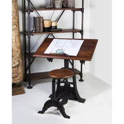 Állítható magasságú, dönthető mangófa-fém tervezőasztal ülőkével.