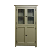 Country stílusú üveges konyhaszekrény négy polccal. Színe: olívazöld.