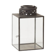 Loft illetve modern stílusú, antracit szürke színű, patinás felületű, szögletes formavilágú fém lámpás.