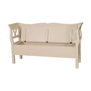 Dekoratív, tömör fenyőfából készült fenyőfa lóca, felnyitható fedlappal. Krémszínű.