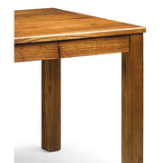 Loft stílusú, mindifából készült étkezőasztal.