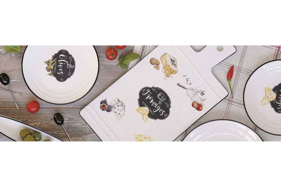 Porcelán vágólap és lapostányér a kitchen basics kollekcióból