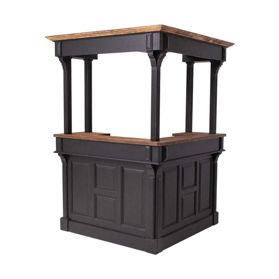 Sarok bárpult fenyőfából, tölgyfa pultfelülettel. Csokoládébarna színű oldalak, natúr pultrész.