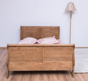 140 x 200 centiméteres, fenyőfából készült franciaágy ágykeret. Viaszolt, natúr színű.